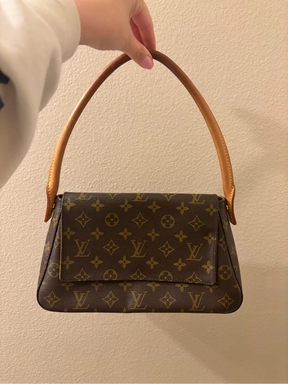 Used Louis Vuitton Mini Looping Monogram M51147 Handbag